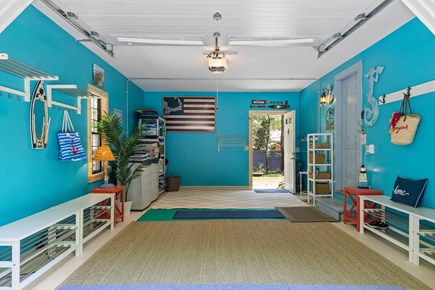 Centerville Cape Cod vacation rental - Mudroom with a borrow station.