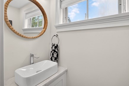 Provincetown Cape Cod vacation rental - Half Bathroom