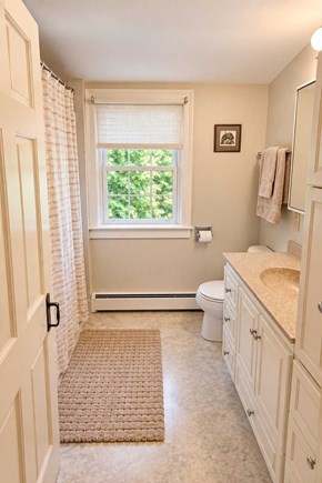 Truro Cape Cod vacation rental - Bathroom with Tub & Shower - 2nd Floor