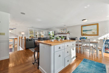 Centerville Cape Cod vacation rental - Kitchen island