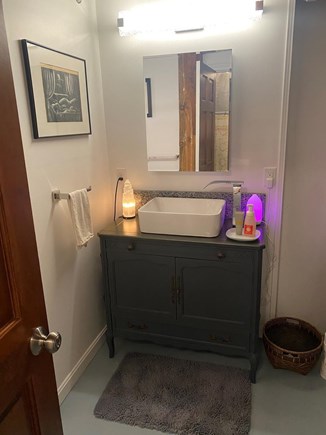 Plymouth MA vacation rental - Full bath in walk out basement next to lower level guest room