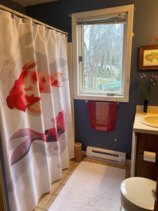 Plymouth MA vacation rental - Full bath on second floor