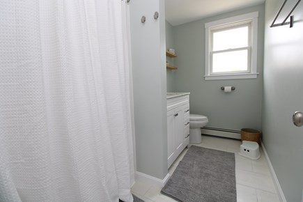 Wellfleet Cape Cod vacation rental - Full Bath, Main Floor