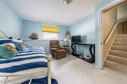 Mashpee Cape Cod vacation rental - Bonus family room