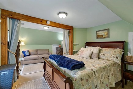 Dennisport Cape Cod vacation rental - Second floor queen room