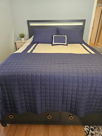 Falmouth, Sea Coast Shores Cape Cod vacation rental - Queen bedroom 2
