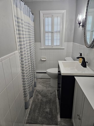Falmouth, Sea Coast Shores Cape Cod vacation rental - Full bath with hand held shower head and tub