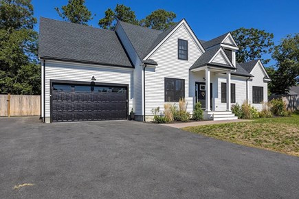 Yarmouth Port Cape Cod vacation rental - Exterior - Plenty of Parking - Garage