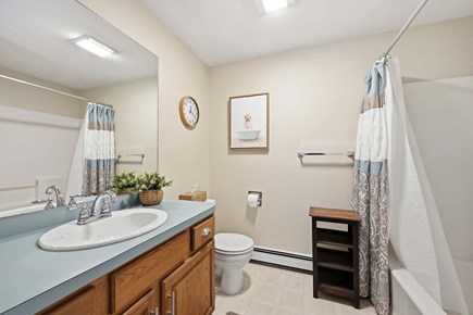 East Sandwich Cape Cod vacation rental - Bathroom 2- Full with shower/tub combo - Main Level