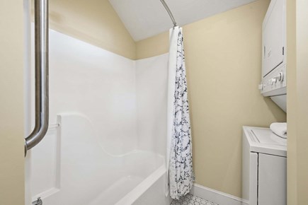Hyannis Cape Cod vacation rental - Bathroom 2 - Full with shower and tub combo - Ensuite bedroom 3