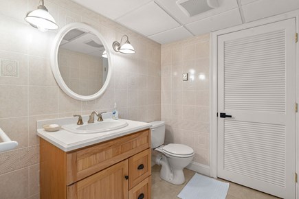 Mashpee Cape Cod vacation rental - Lower Level Bath