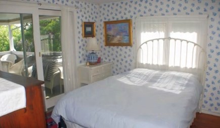 Ocean Side Wellfleet Cape Cod vacation rental - Bedroom 1- Queen Casper mattress
