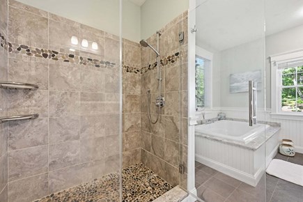 Yarmouth Port Cape Cod vacation rental - Bathroom 1 - Full with shower and tub combo - Ensuite bedroom 1
