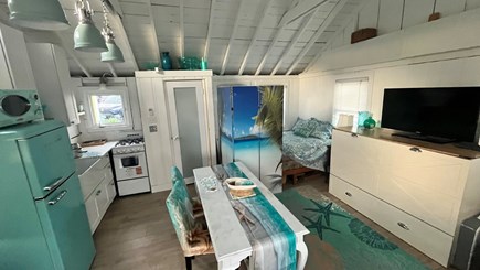 Dennisport, Chase Ocean Grove Cape Cod vacation rental - Enough room to sleep 4 a full size bed and queen murphy bed.