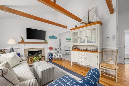 Chatham Cape Cod vacation rental - Plenty of comfortable seating