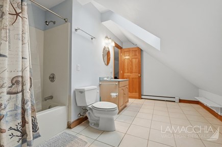Chatham Cape Cod vacation rental - Bathroom