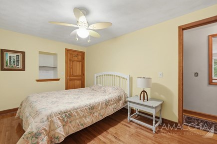 Chatham Cape Cod vacation rental - 1st floor Queen bedroom