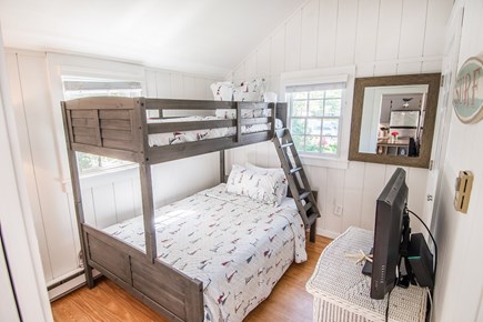 Mashpee Cape Cod vacation rental - 1 double bed, 1 single bed