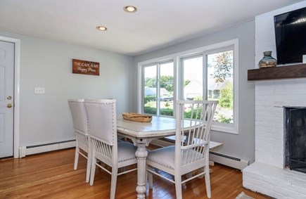 Mashnee Island, Bourne, Ma Cape Cod vacation rental - Dining