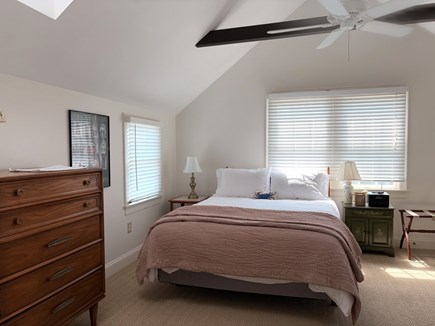 Harwich, Sea St. Beach Cape Cod vacation rental - Spacious with lots of natural light and queen size bed