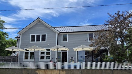 Wellfleet Village Cape Cod vacation rental - Apartment above businesses