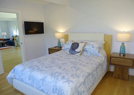Plymouth MA vacation rental - Upstairs queen bedroom adjacent to living room