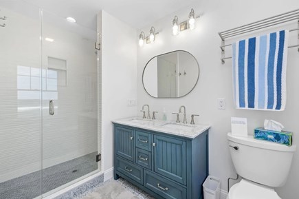 East Sandwich Cape Cod vacation rental - Master Bedroom Full Bath