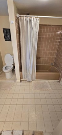 Wellfleet Cape Cod vacation rental - Shower, bathroom