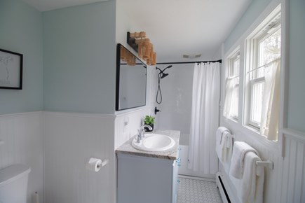 Centerville Cape Cod vacation rental - Master bathroom