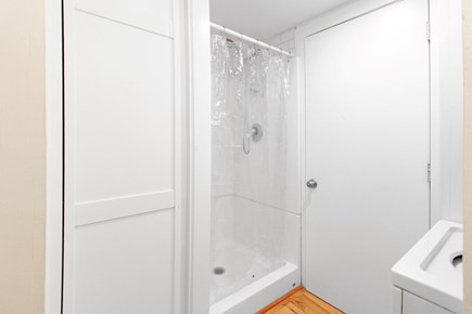 Provincetown Cape Cod vacation rental - Shower