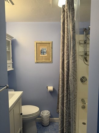 West Dennis Cape Cod vacation rental - Bathroom