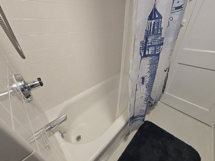 Dennis Port Cape Cod vacation rental - Full Bath