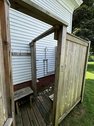 Wellfleet Cape Cod vacation rental - Outdoor shower