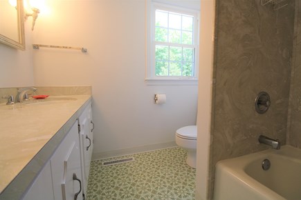 Orleans Cape Cod vacation rental - Full Bathroom