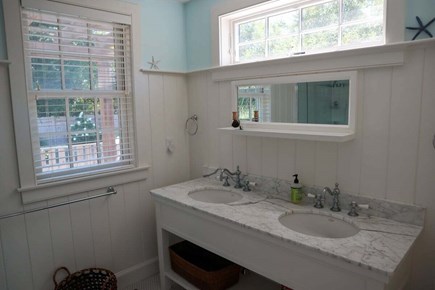 Brewster Cape Cod vacation rental - Primary Bathroom