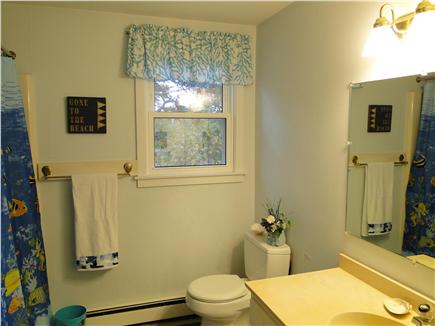 Chatham, Ridgevale Beach Cape Cod vacation rental - Full bathroom with tub and shower on main floor