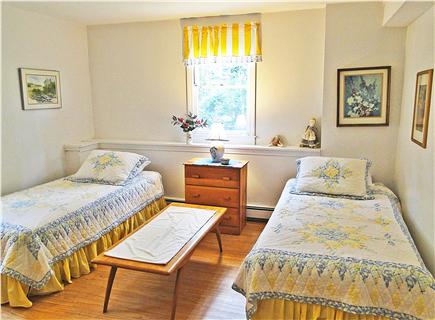 Chatham, Ridgevale Beach Cape Cod vacation rental - Twin bedroom on lower level adjacent to bathroom