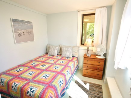 Ryder Beach Bayside, Truro Cape Cod vacation rental - Second Bedroom (Full)