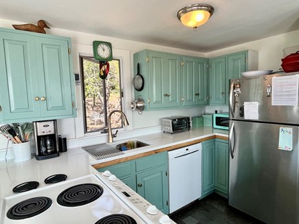 Ryder Beach Bayside, Truro Cape Cod vacation rental - Fully Stocked With Everything You Need!