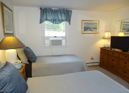 Centerville Cape Cod vacation rental - Twin bedroom with TV