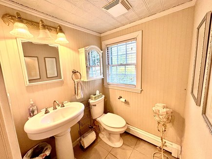 East Falmouth in the historic  Cape Cod vacation rental - Full bath off the “Office” Queen guest room
