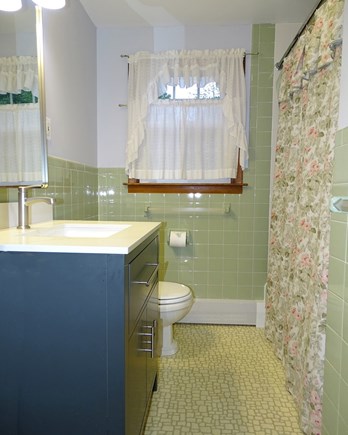 Eastham Cape Cod vacation rental - Full bathroom with tub on first floor 