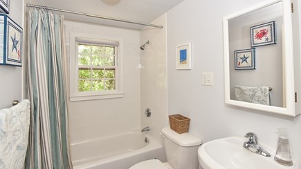 North Eastham Cape Cod vacation rental - Full bath There are 4 like this with tub/shower combos.