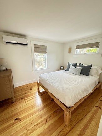 Harwich Port Cape Cod vacation rental - Queen bedroom