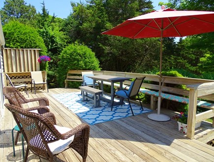 East Orleans, Barley Neck Rd o Cape Cod vacation rental - Large deck area with grill