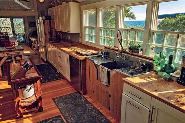 4-bedroom home with water views