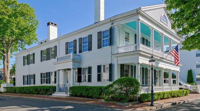 Captain Morse House - Edgartown Village Living at its Finest