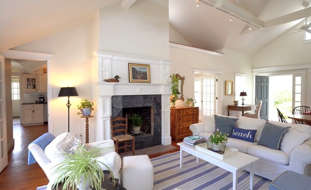 Stunning, Spacious 5BR Designer Home on 3 Private Acres