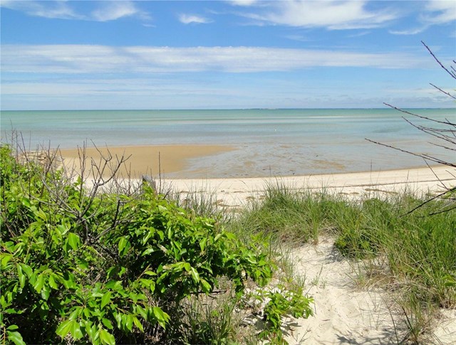 3 Bedroom steps away from Sunset Beach 