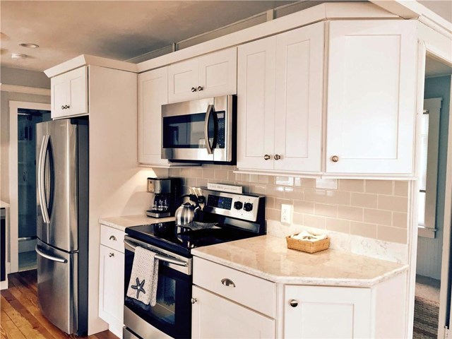 Four Bedroom Home Just steps from Falmouth Heights Beach 